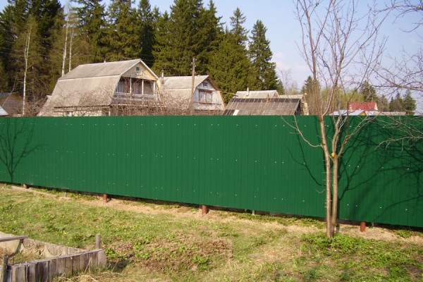 Забор из профилированных листов построить в Минске